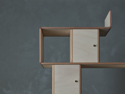 BA-132 Bookcase